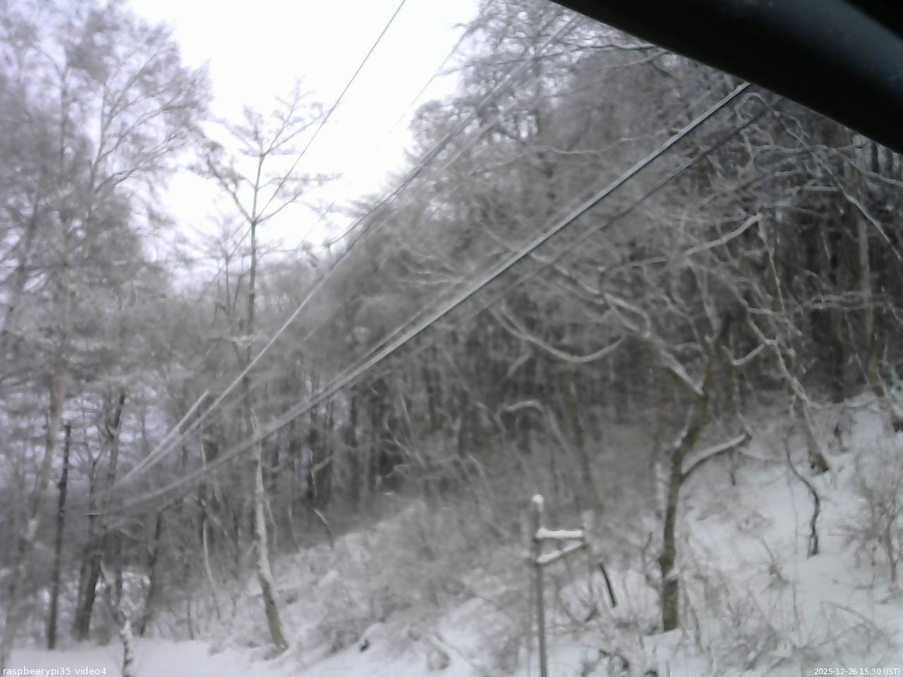 長野県菅平高原 ゆたか山荘 東側上空 2025/12/26 15:30