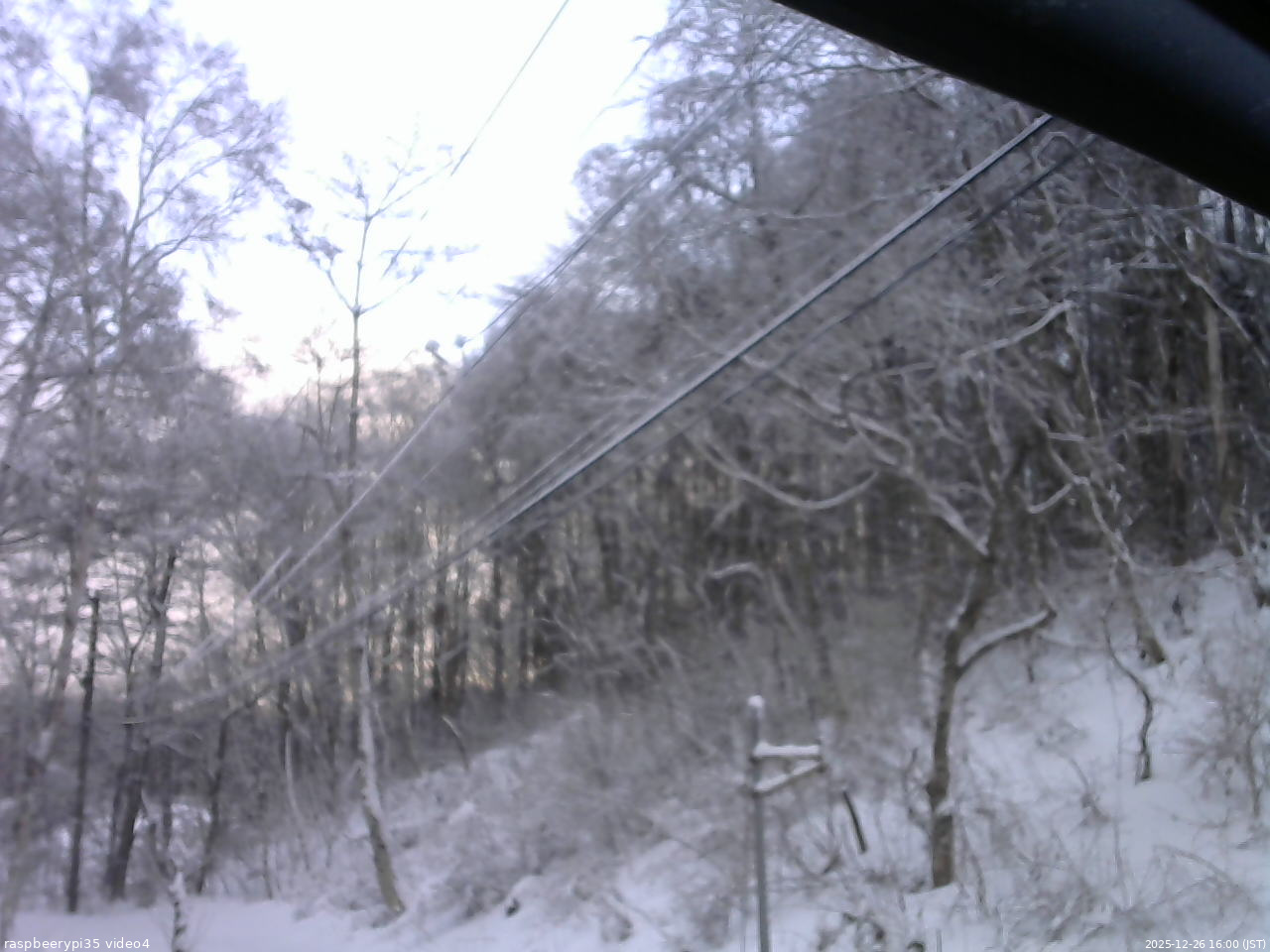 長野県菅平高原 ゆたか山荘 東側上空 2025/12/26 16:00