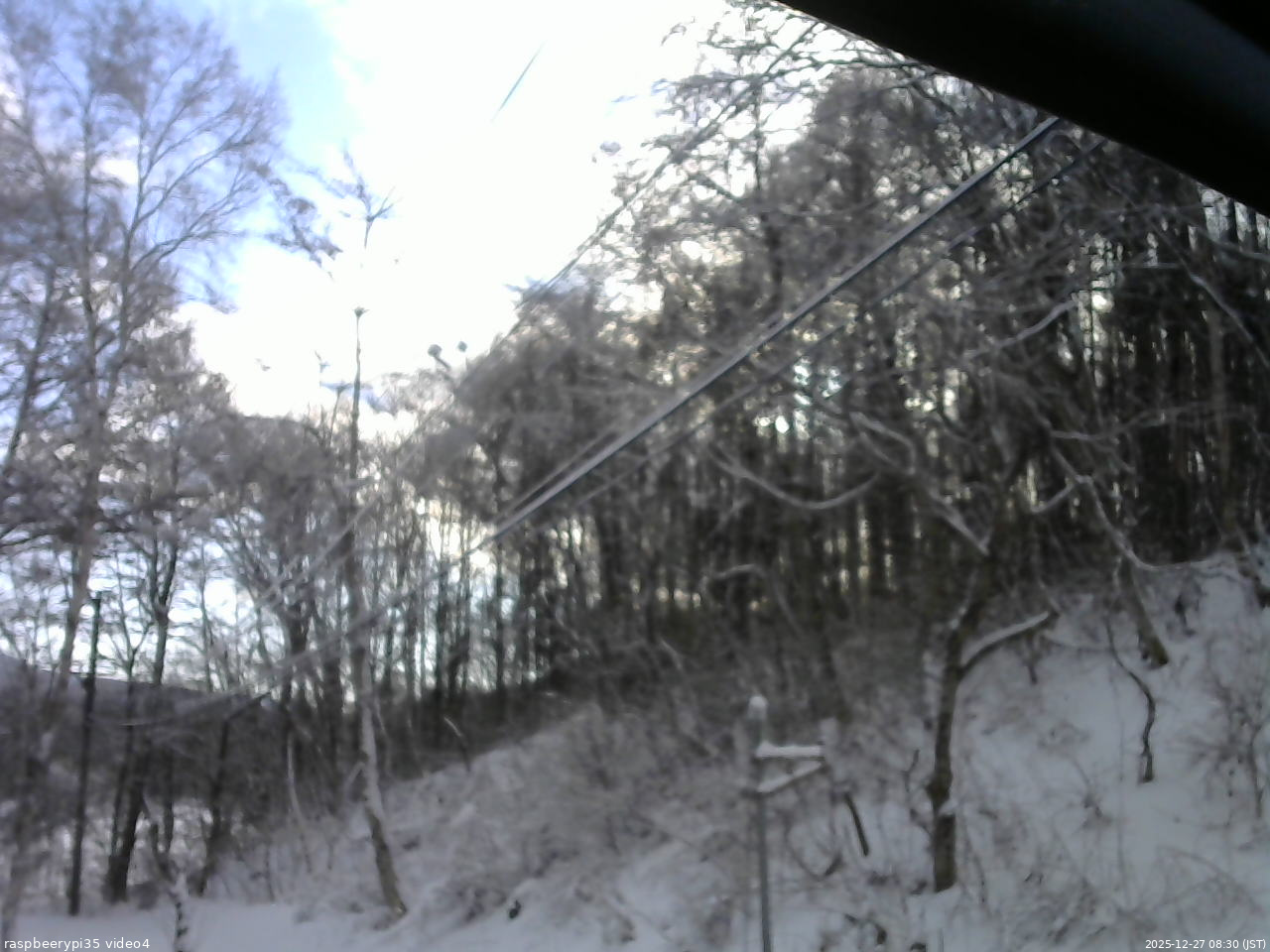 長野県菅平高原 ゆたか山荘 東側上空 2025/12/27 08:30
