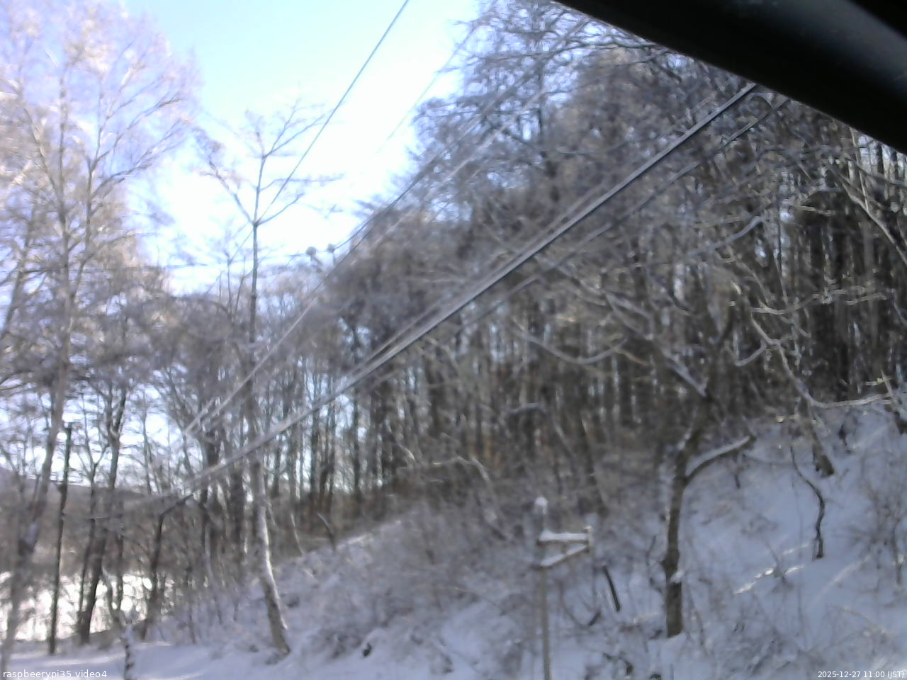 長野県菅平高原 ゆたか山荘 東側上空 2025/12/27 11:00