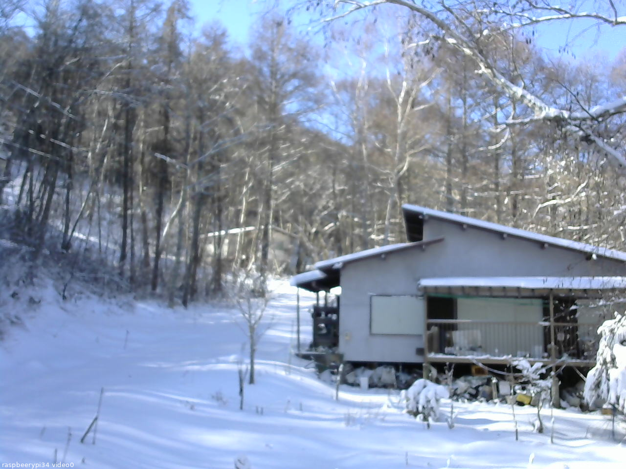 長野県菅平高原 ゆたか山荘 西側(坂上) 2025/12/29 11:45