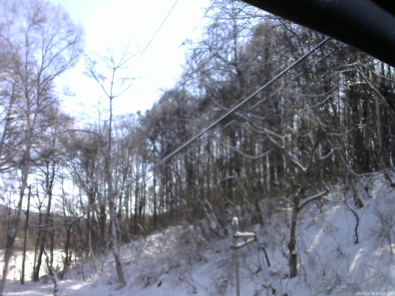 長野県菅平高原 ゆたか山荘 東側上空 2025/12/29 10:15