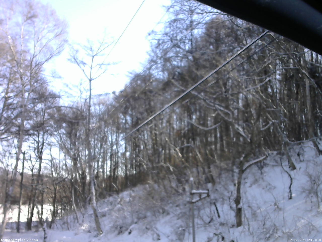 長野県菅平高原 ゆたか山荘 東側上空 2025/12/29 12:15