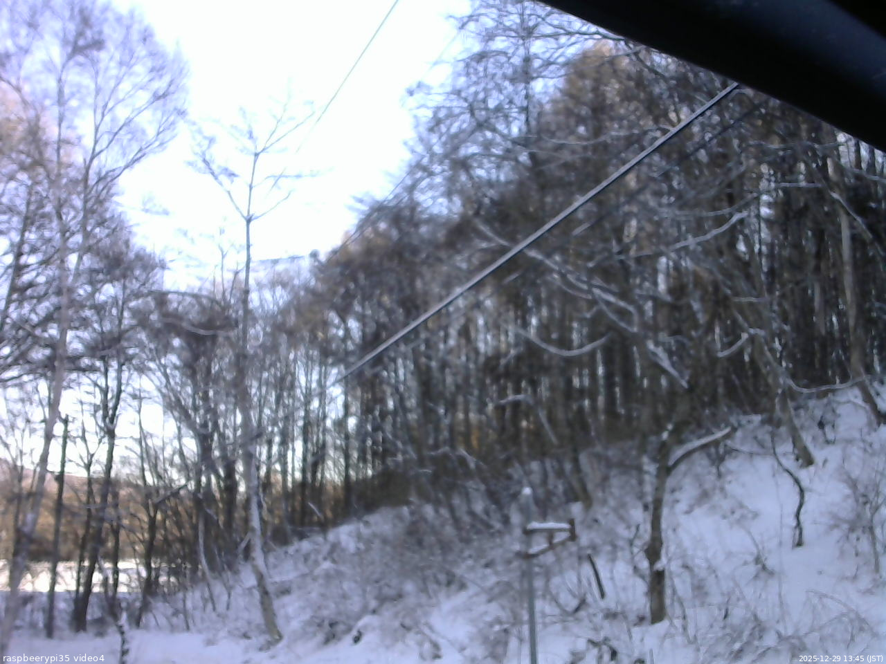 長野県菅平高原 ゆたか山荘 東側上空 2025/12/29 13:45