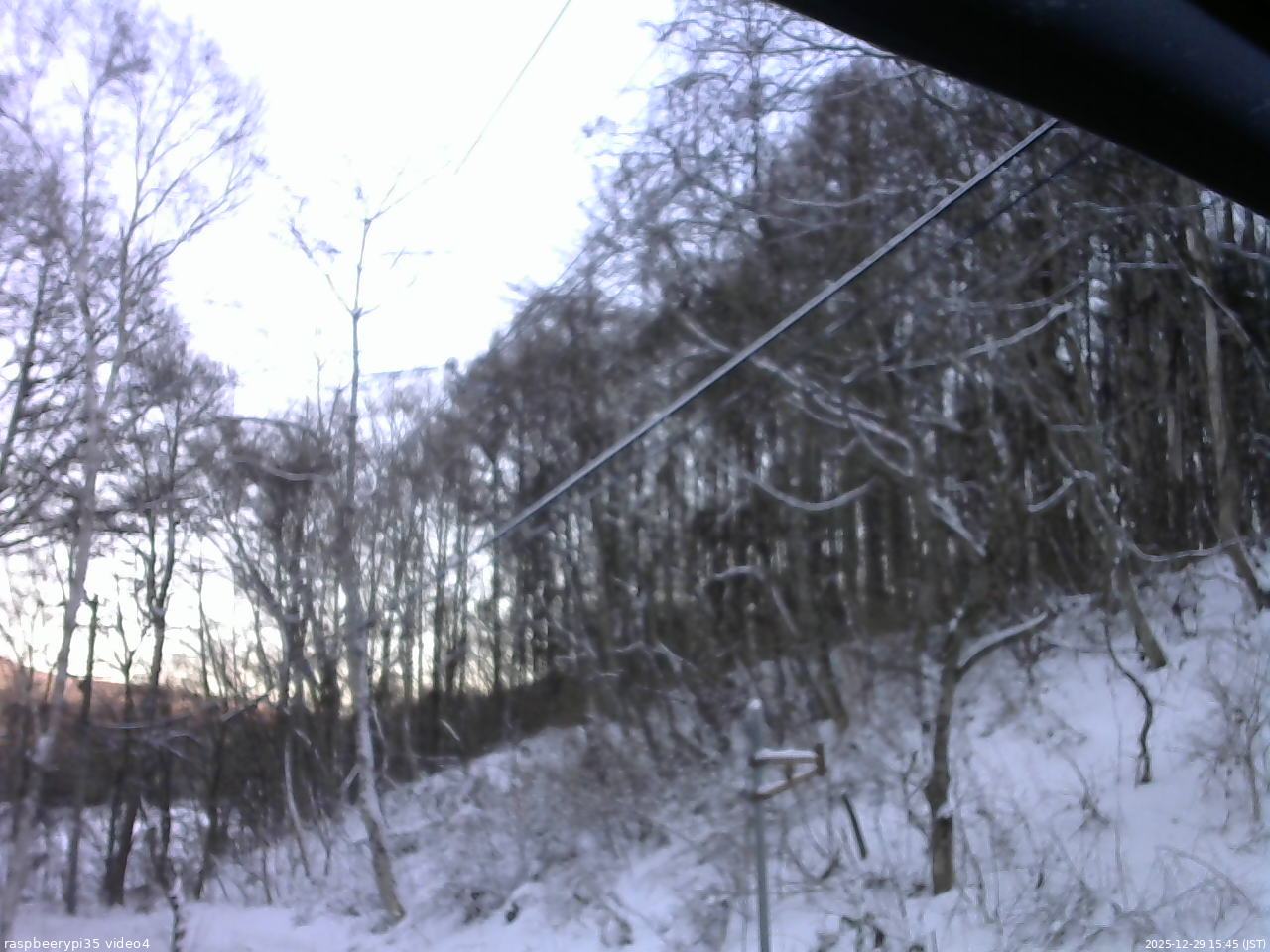 長野県菅平高原 ゆたか山荘 東側上空 2025/12/29 15:45