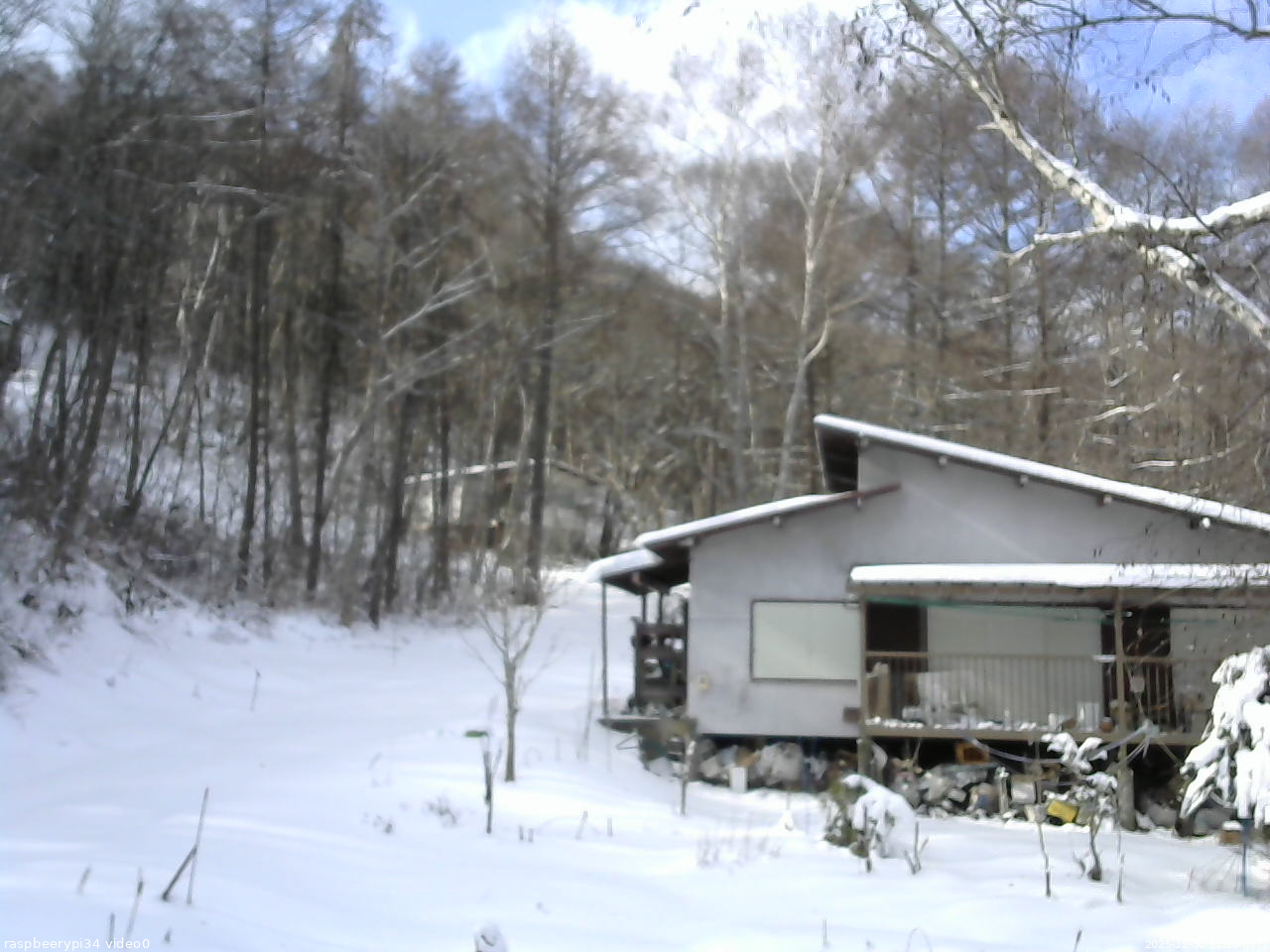 長野県菅平高原 ゆたか山荘 西側(坂上) 2025/12/30 11:15