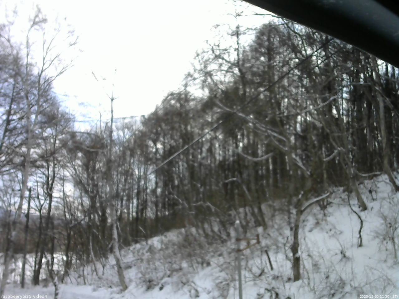 長野県菅平高原 ゆたか山荘 東側上空 2025/12/30 11:30