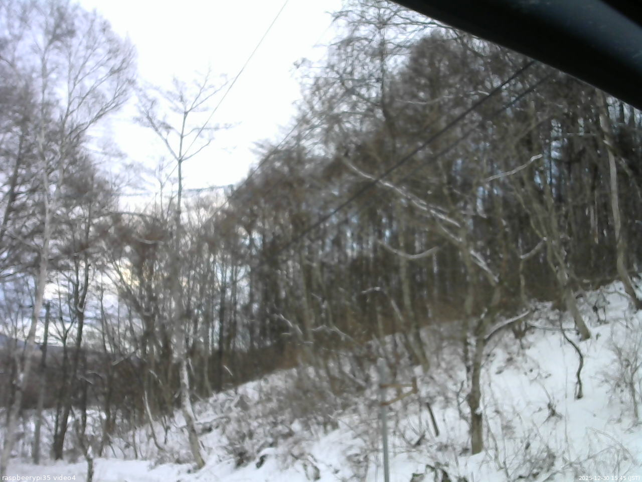 長野県菅平高原 ゆたか山荘 東側上空 2025/12/30 15:45