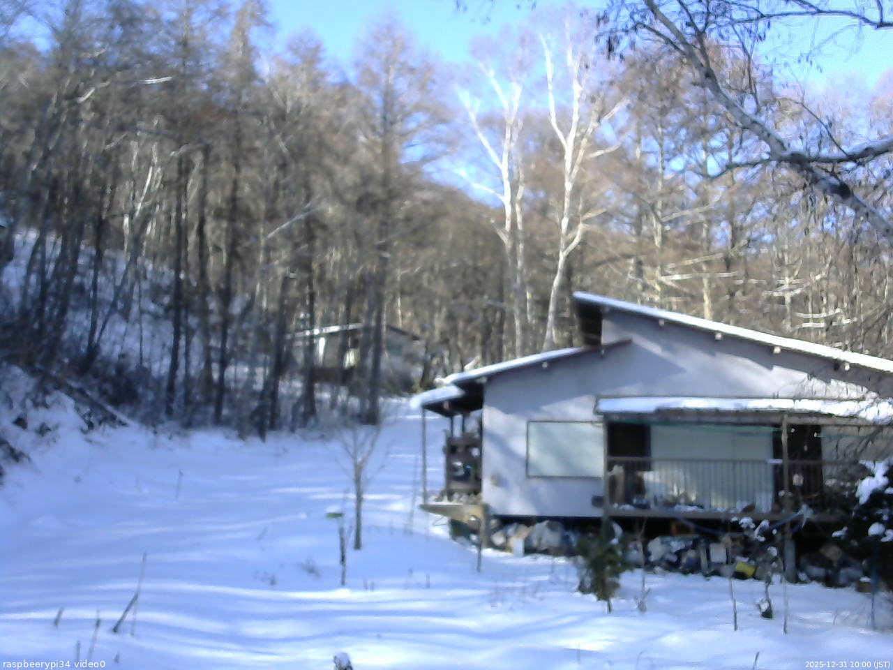 長野県菅平高原 ゆたか山荘 西側(坂上) 2025/12/31 10:00