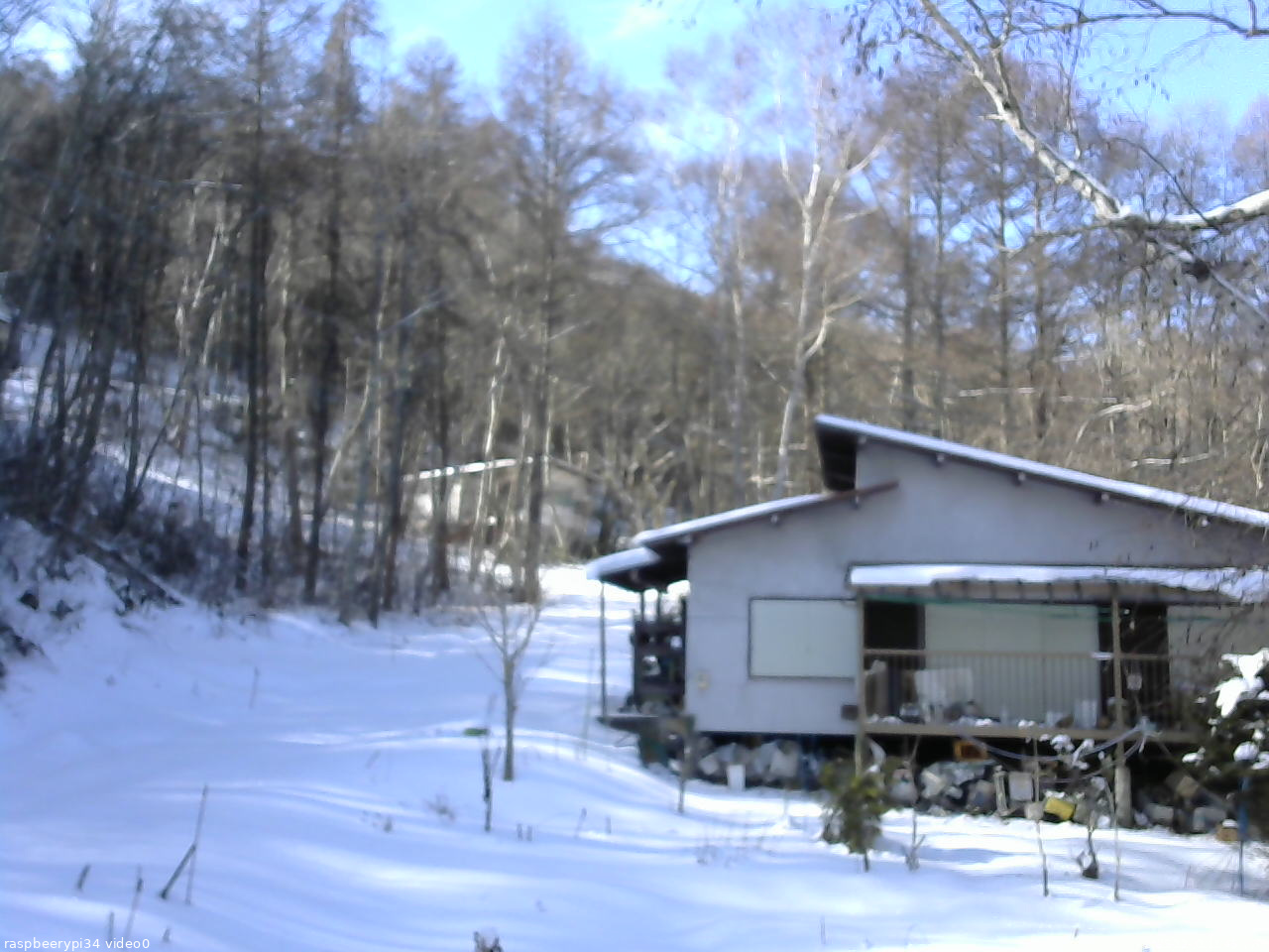 長野県菅平高原 ゆたか山荘 西側(坂上) 2025/12/31 11:45