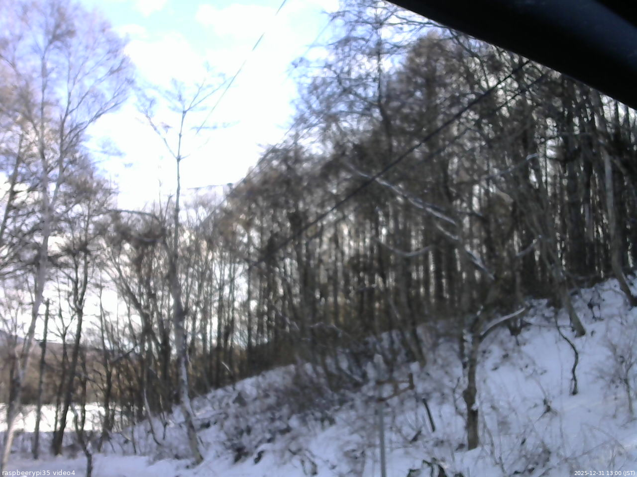 長野県菅平高原 ゆたか山荘 東側上空 2025/12/31 13:00