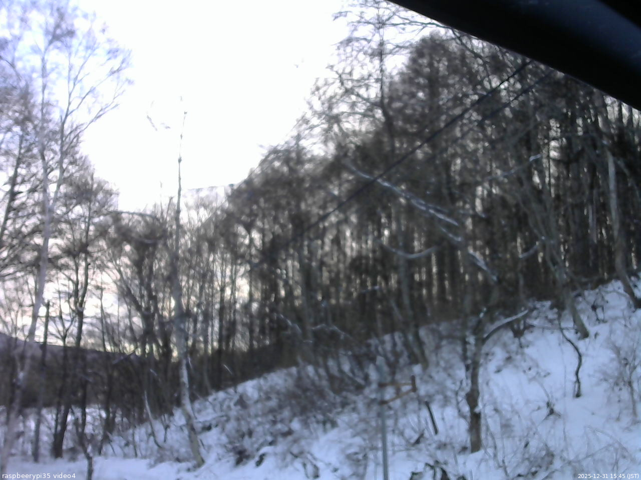 長野県菅平高原 ゆたか山荘 東側上空 2025/12/31 15:45