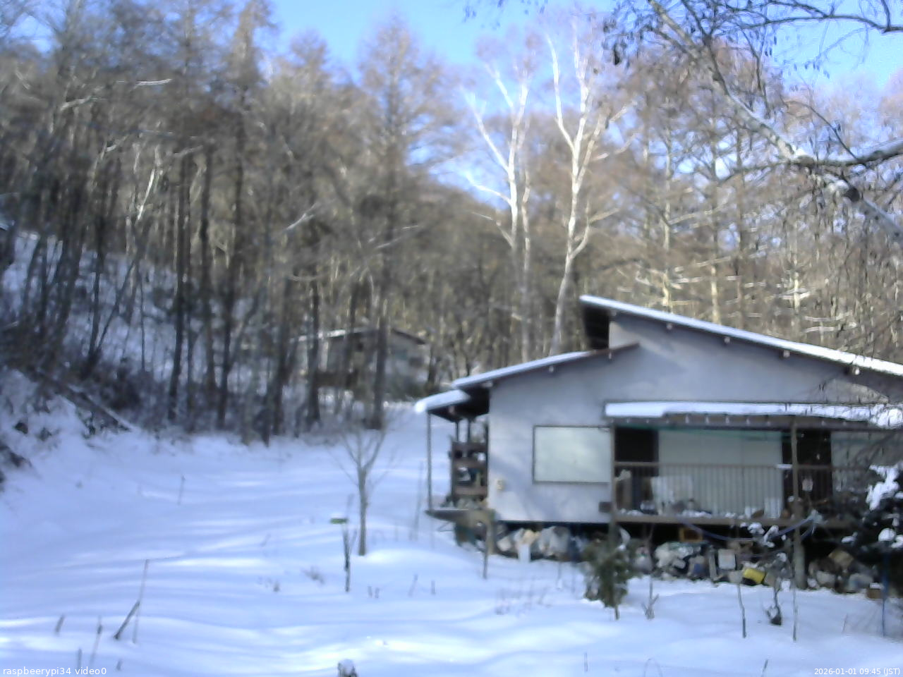 長野県菅平高原 ゆたか山荘 西側(坂上) 2026/01/01 09:45
