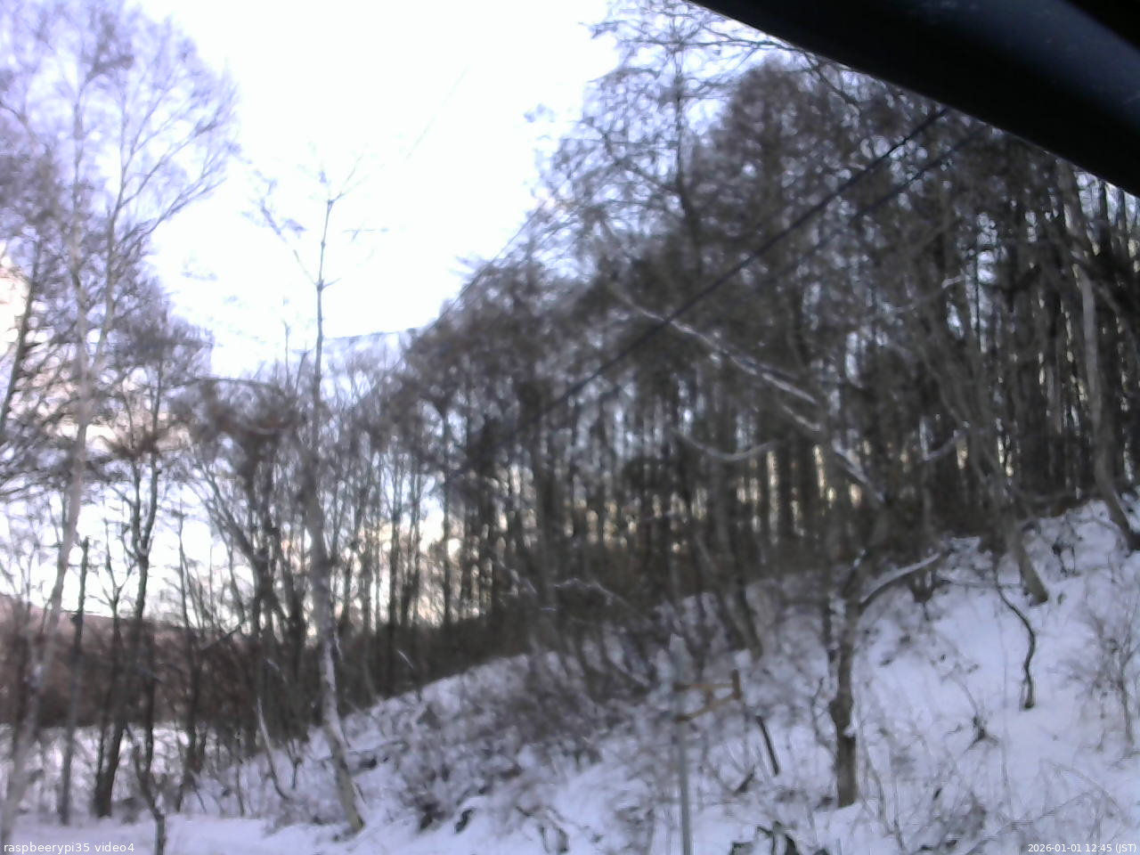 長野県菅平高原 ゆたか山荘 東側上空 2026/01/01 12:45
