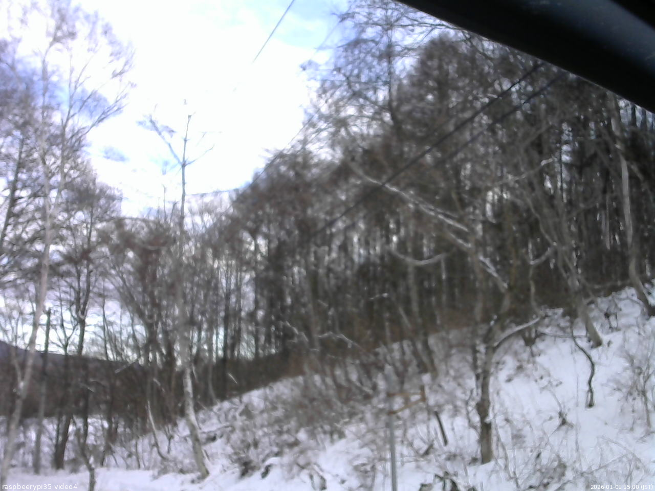 長野県菅平高原 ゆたか山荘 東側上空 2026/01/01 15:00