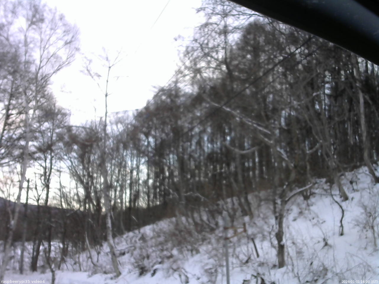 長野県菅平高原 ゆたか山荘 東側上空 2026/01/01 16:00