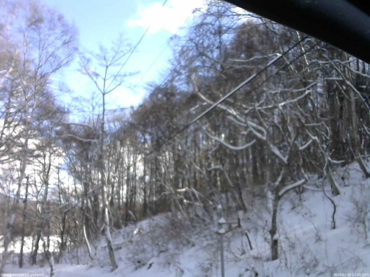 長野県菅平高原 ゆたか山荘 東側上空 2026/01/02 12:45