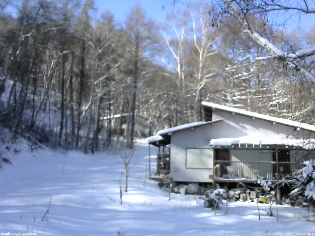長野県菅平高原 ゆたか山荘 西側(坂上) 2026/01/04 10:30