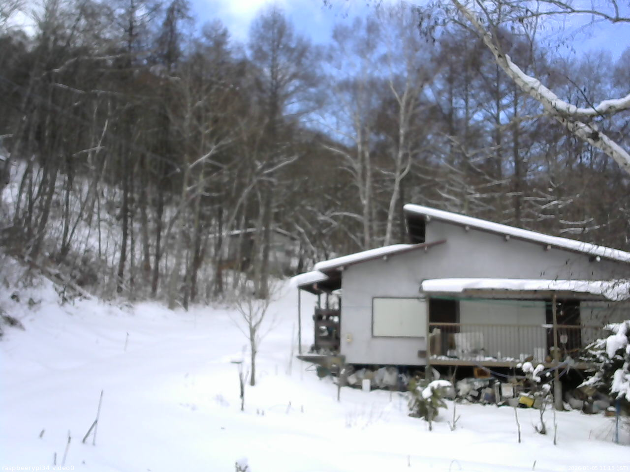 長野県菅平高原 ゆたか山荘 西側(坂上) 2026/01/05 11:15