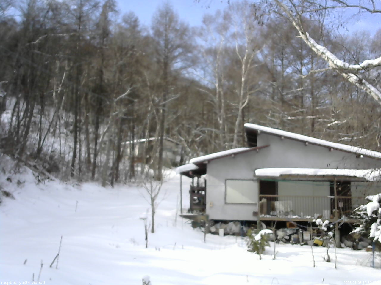 長野県菅平高原 ゆたか山荘 西側(坂上) 2026/01/05 11:30