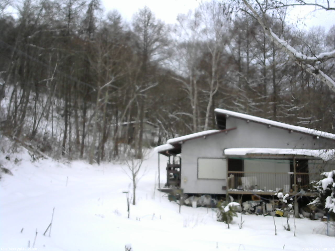 長野県菅平高原 ゆたか山荘 西側(坂上) 2026/01/05 13:30