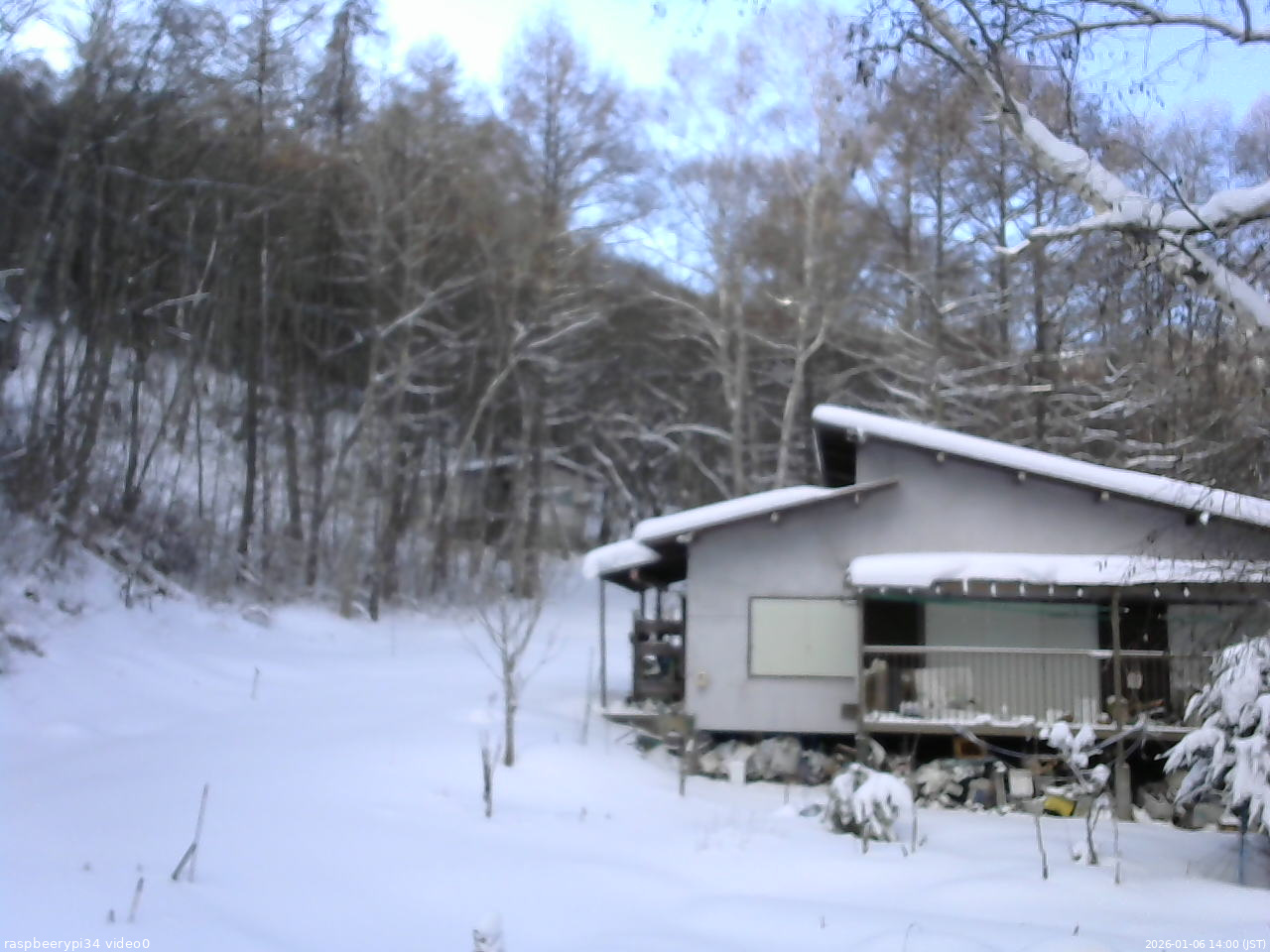 長野県菅平高原 ゆたか山荘 西側(坂上) 2026/01/06 14:00