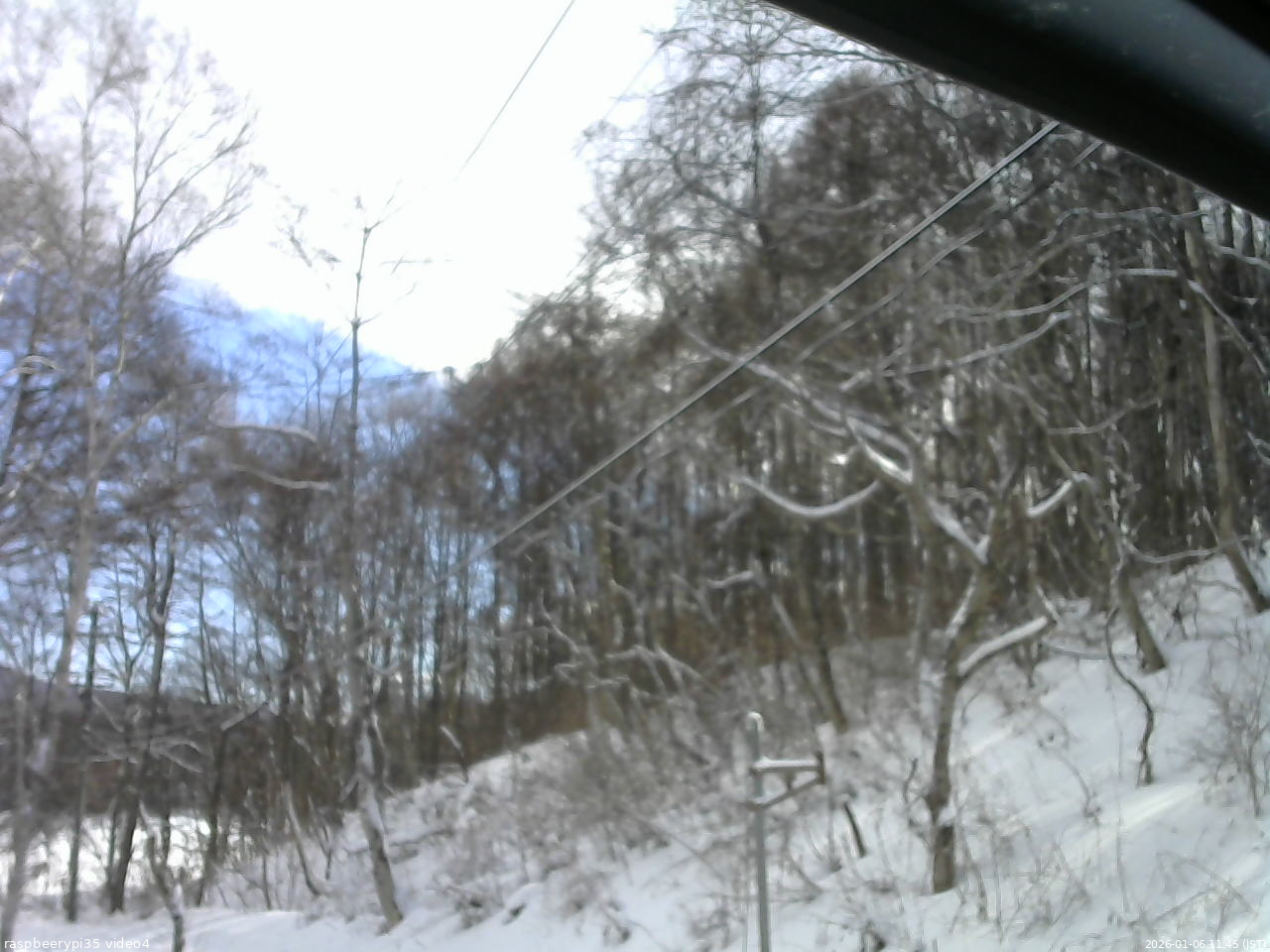 長野県菅平高原 ゆたか山荘 東側上空 2026/01/06 11:45