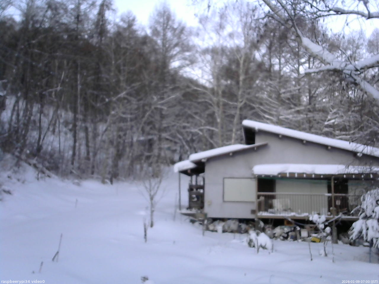長野県菅平高原 ゆたか山荘 西側(坂上) 2026/01/09 07:00