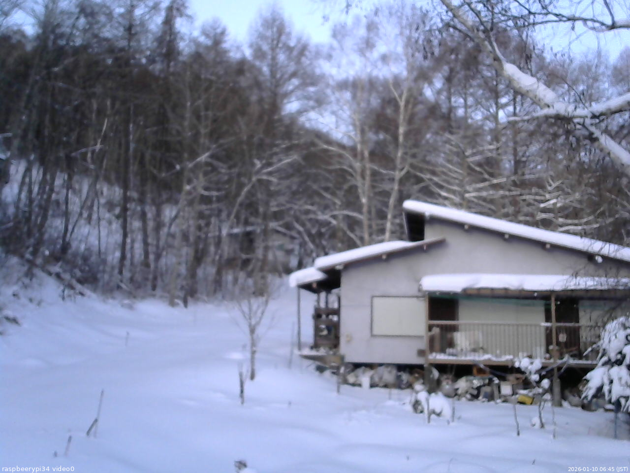 長野県菅平高原 ゆたか山荘 西側(坂上) 2026/01/10 06:45