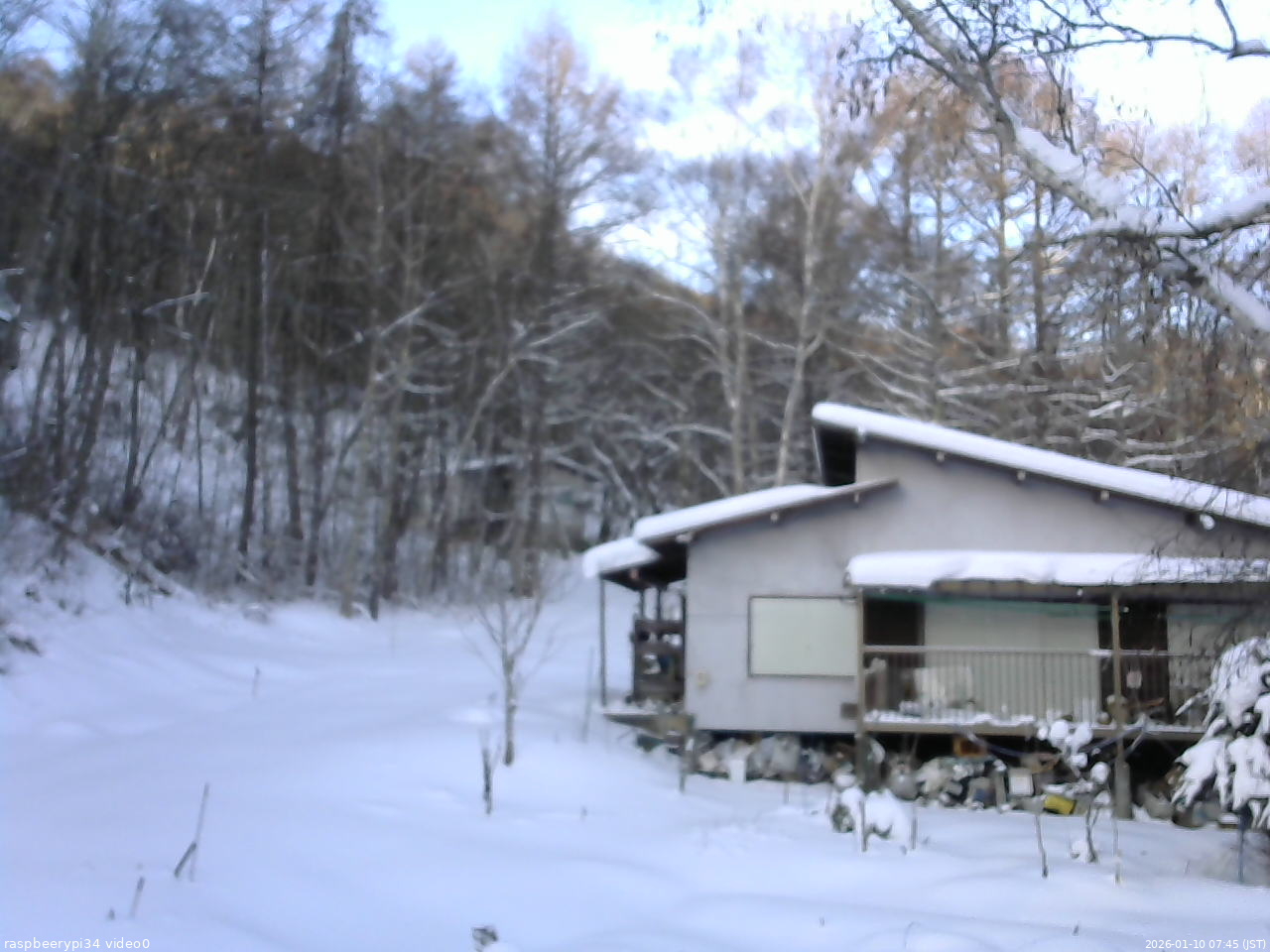 長野県菅平高原 ゆたか山荘 西側(坂上) 2026/01/10 07:45