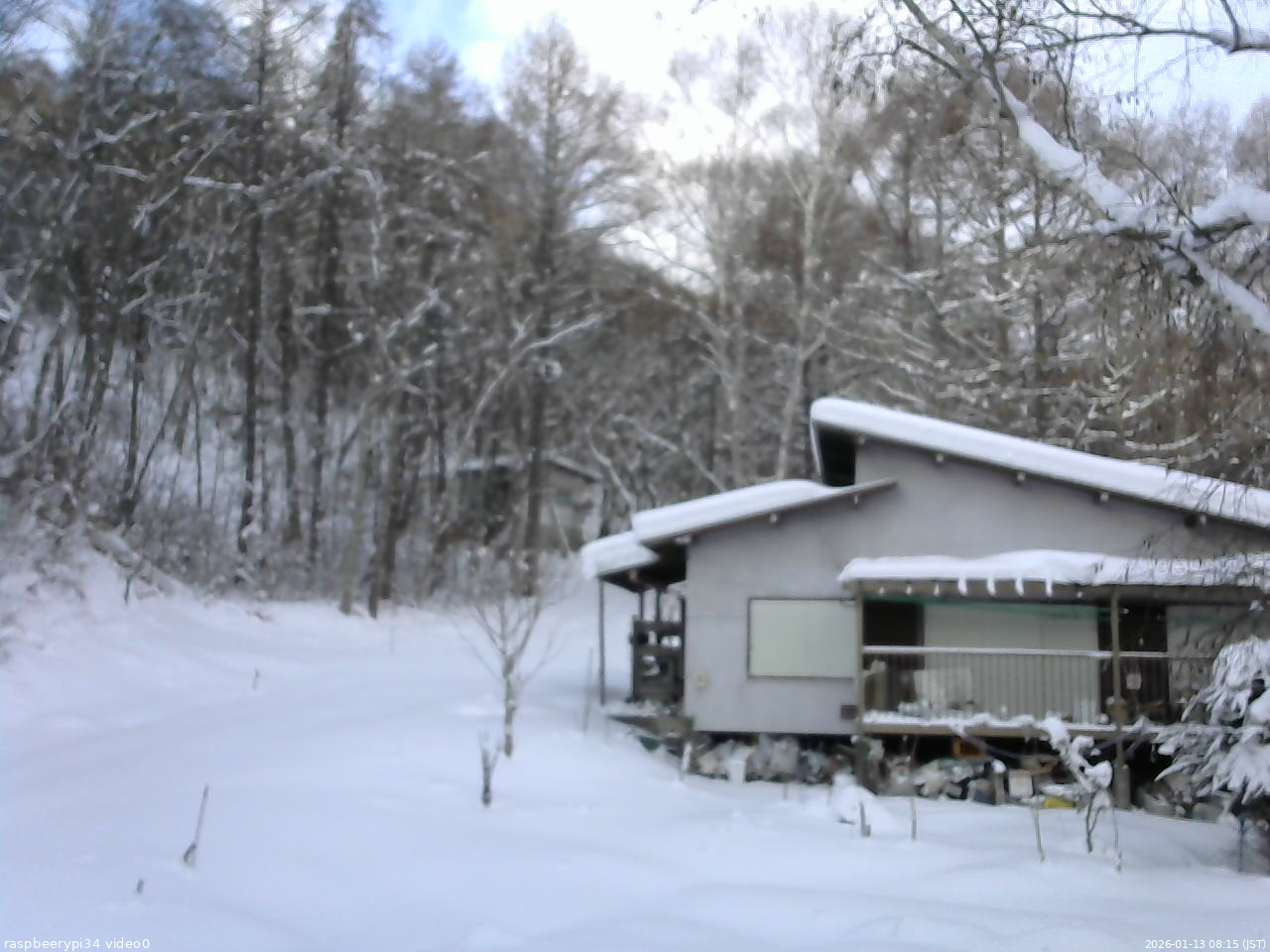 長野県菅平高原 ゆたか山荘 西側(坂上) 2026/01/13 08:15