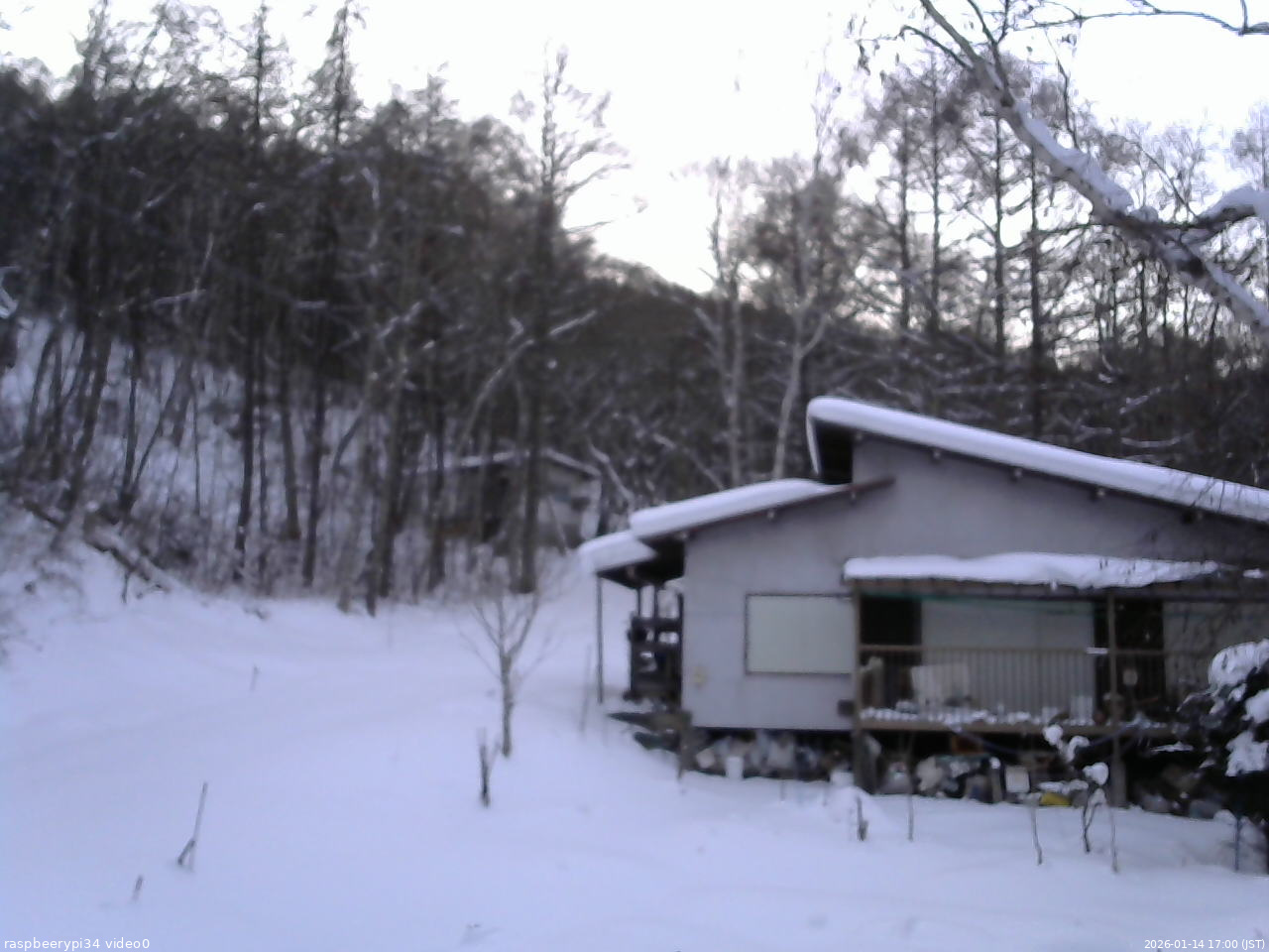 長野県菅平高原 ゆたか山荘 西側(坂上) 2026/01/14 17:00