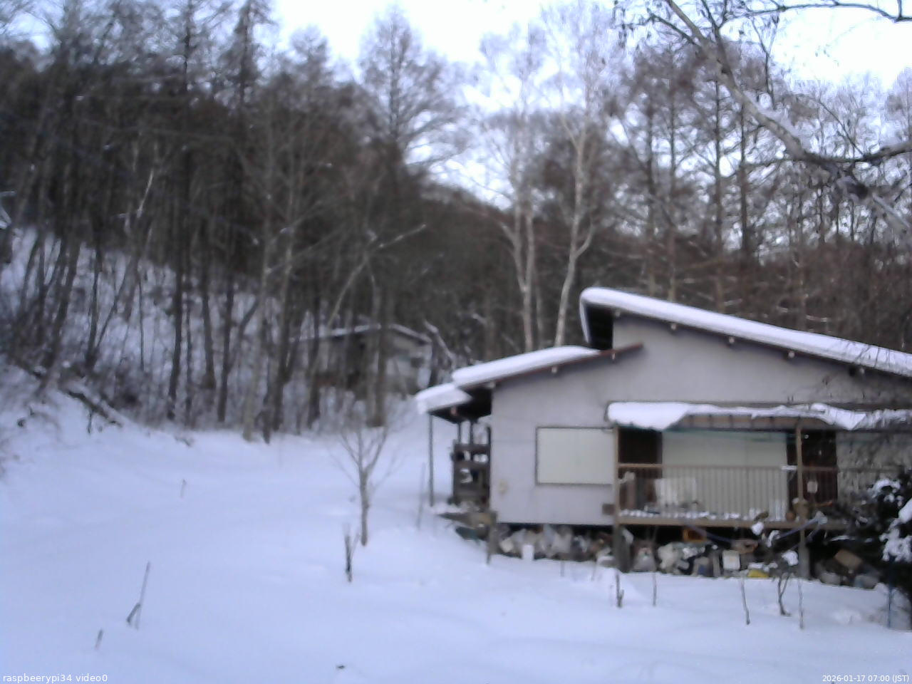 長野県菅平高原 ゆたか山荘 西側(坂上) 2026/01/17 07:00