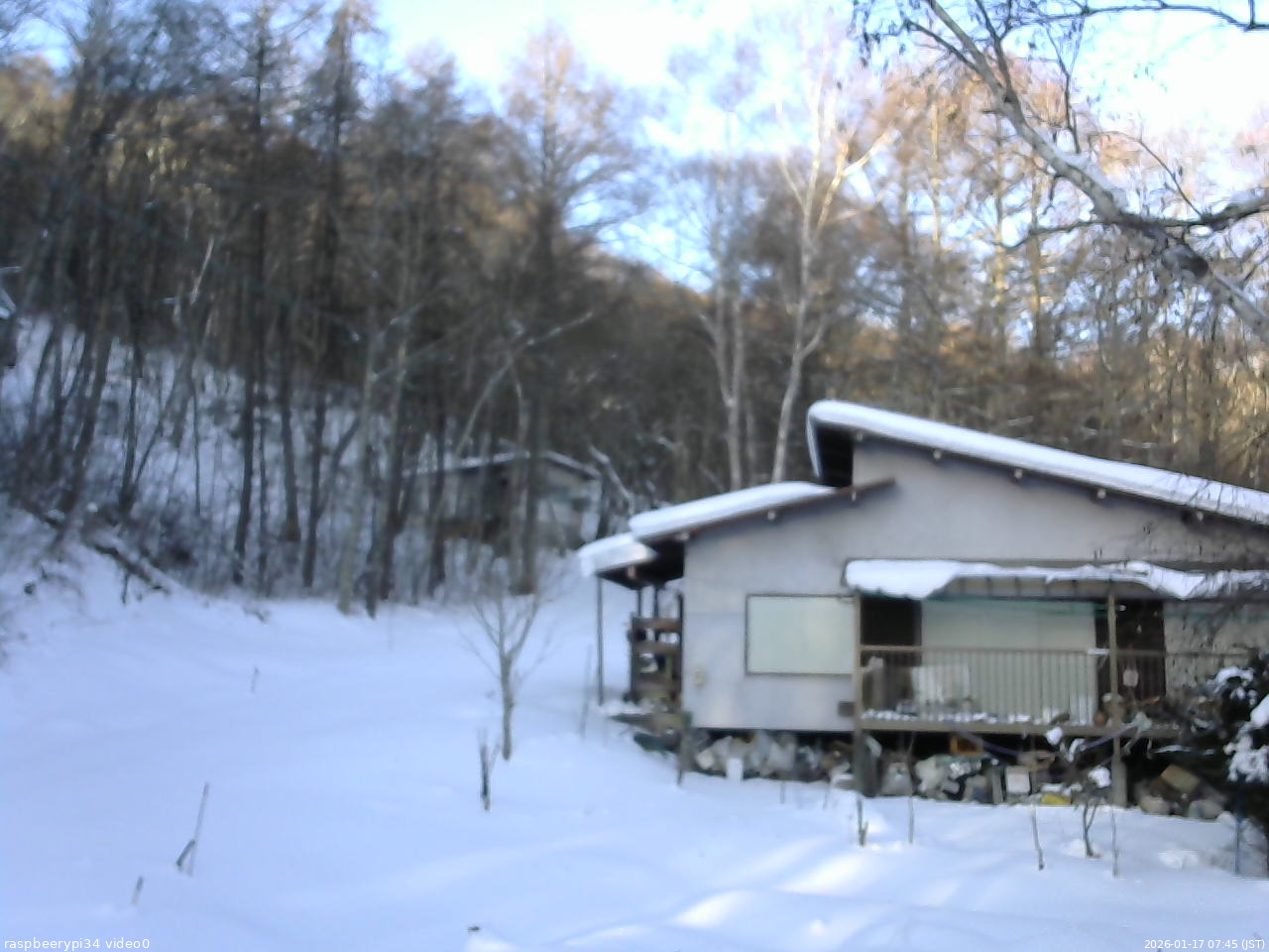 長野県菅平高原 ゆたか山荘 西側(坂上) 2026/01/17 07:45