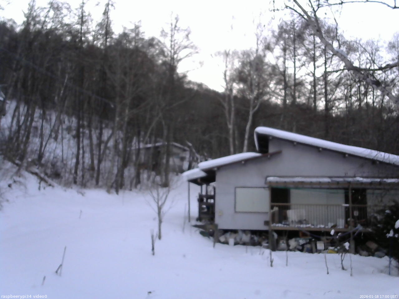 長野県菅平高原 ゆたか山荘 西側(坂上) 2026/01/18 17:00