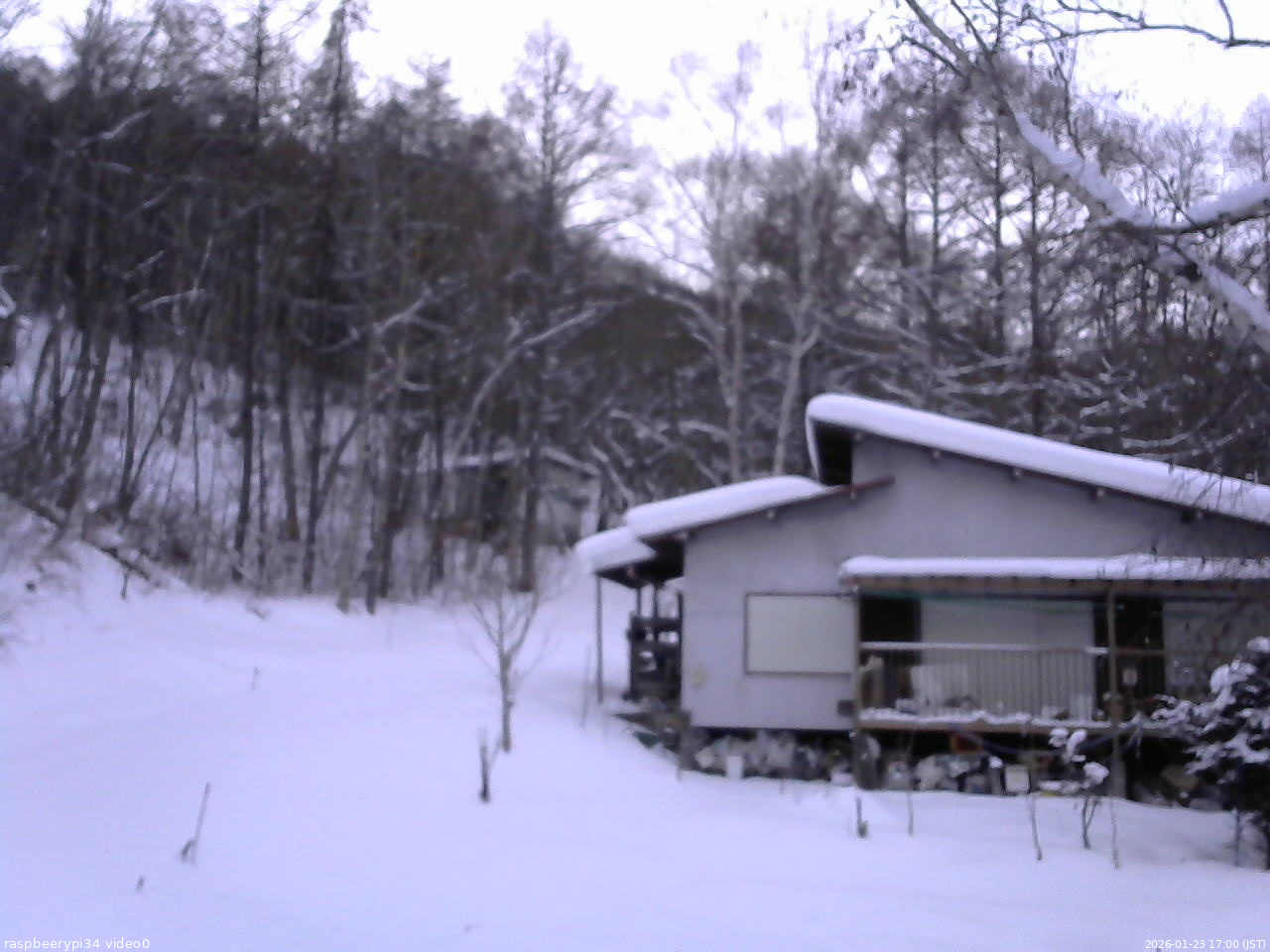 長野県菅平高原 ゆたか山荘 西側(坂上) 2026/01/23 17:00