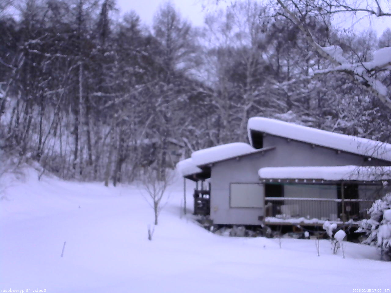 長野県菅平高原 ゆたか山荘 西側(坂上) 2026/01/25 17:00