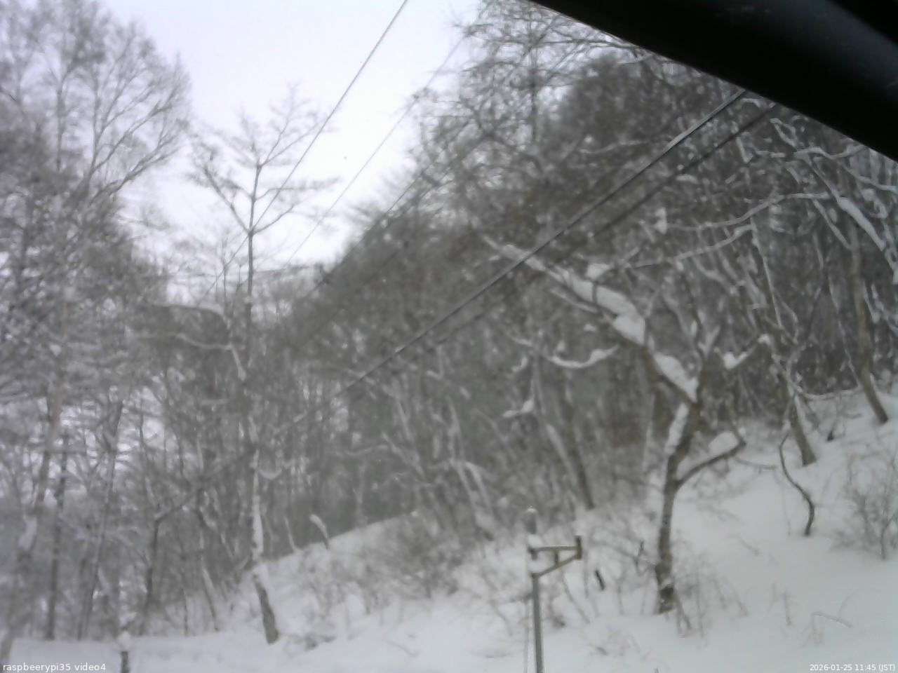 長野県菅平高原 ゆたか山荘 東側上空 2026/01/25 11:45