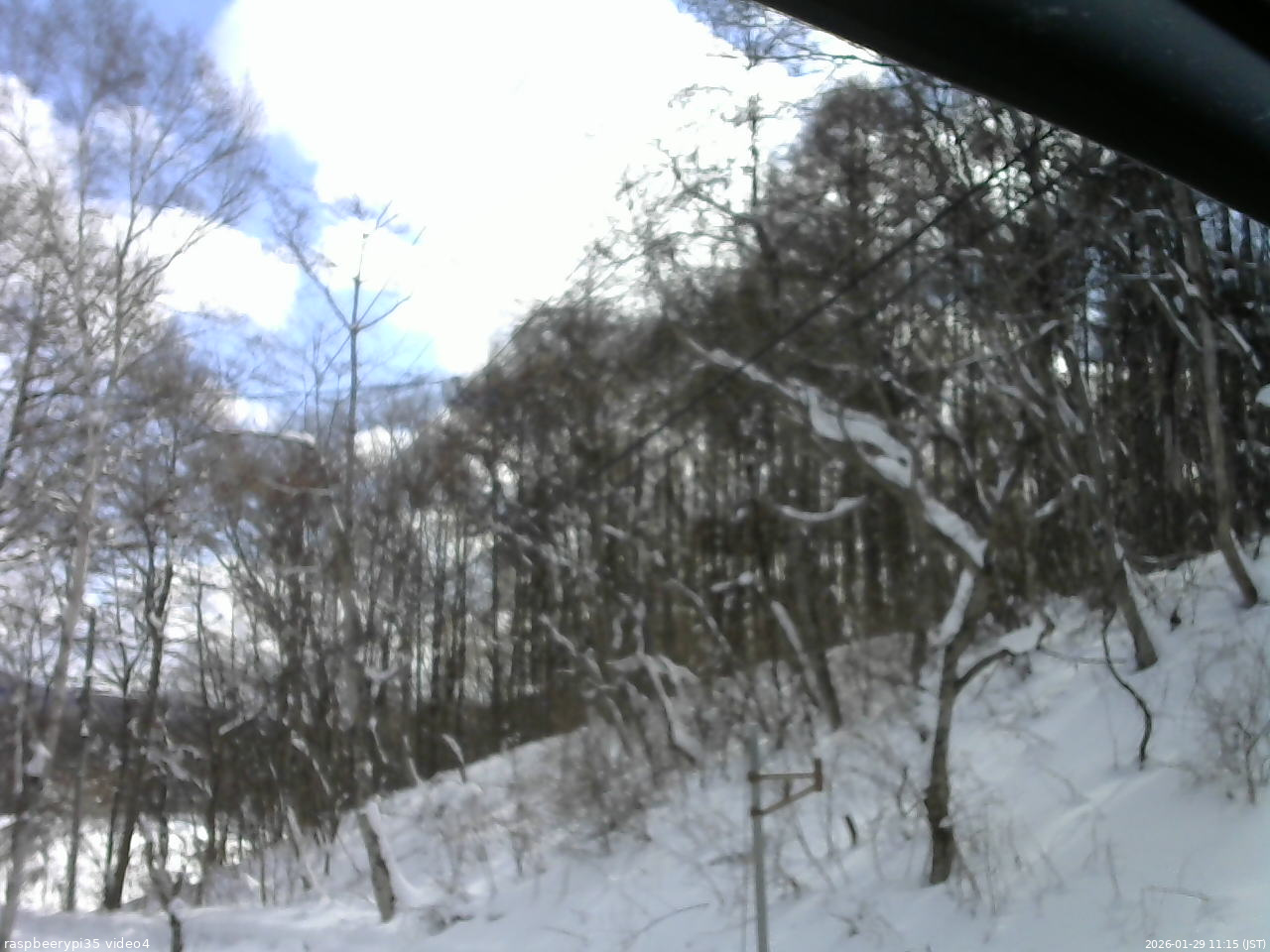 長野県菅平高原 ゆたか山荘 東側上空 2026/01/29 11:15