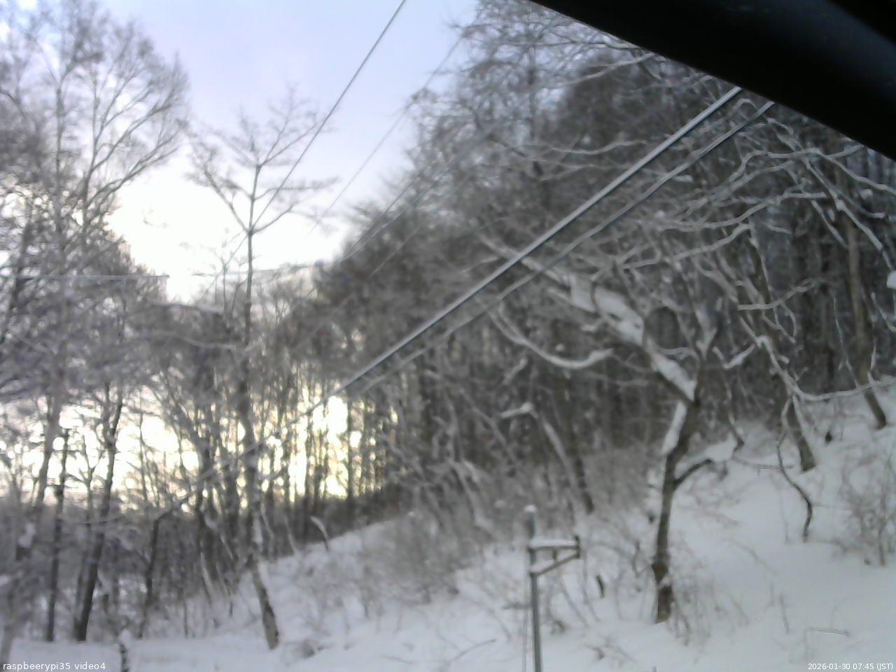 長野県菅平高原 ゆたか山荘 東側上空 2026/01/30 07:45