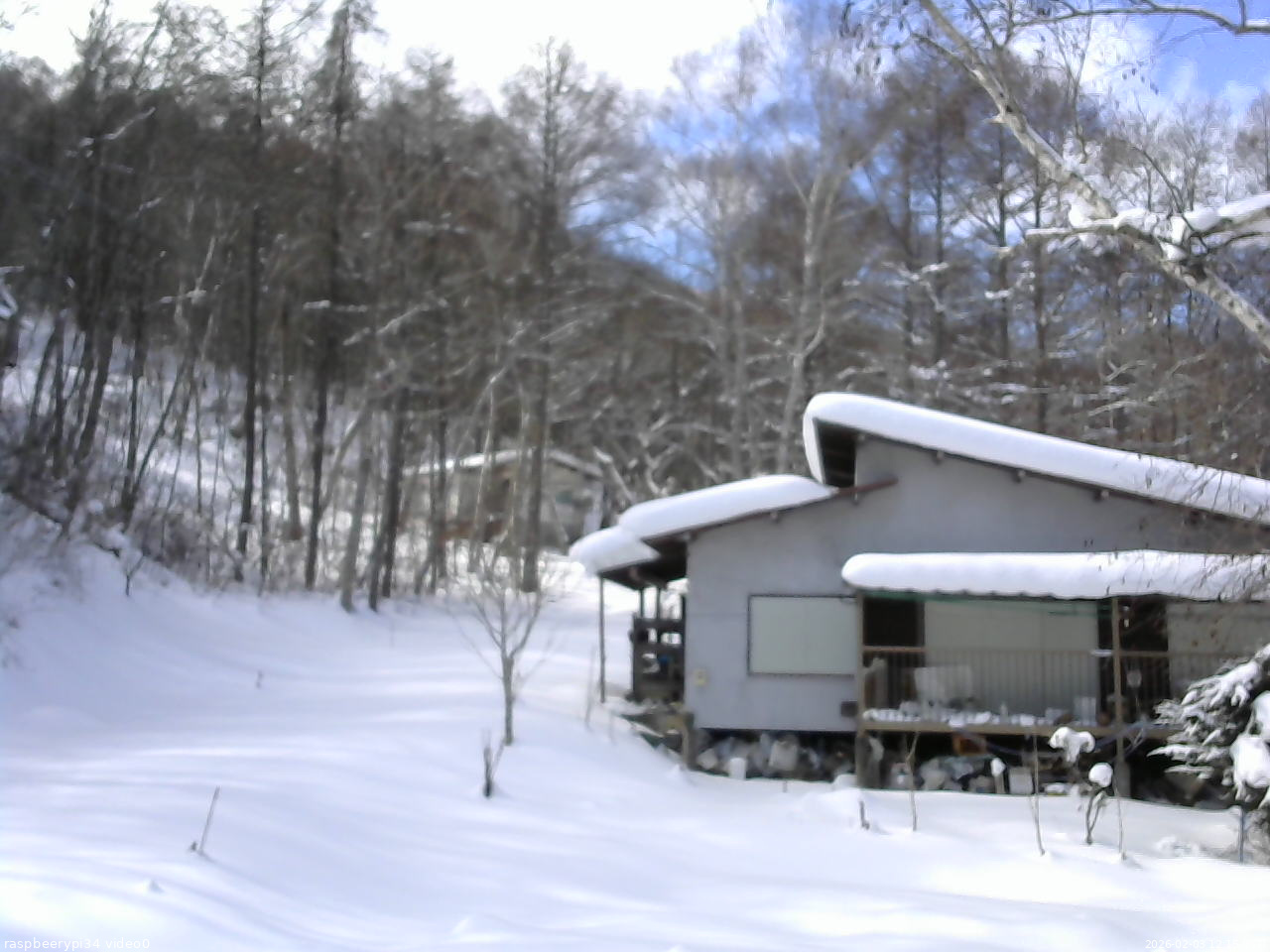 長野県菅平高原 ゆたか山荘 西側(坂上) 2026/02/03 12:15
