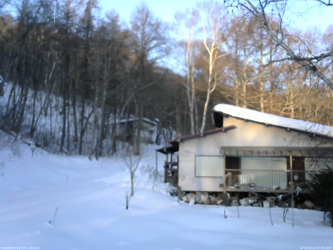 長野県菅平高原 ゆたか山荘 西側(坂上) 2026/02/15 07:00