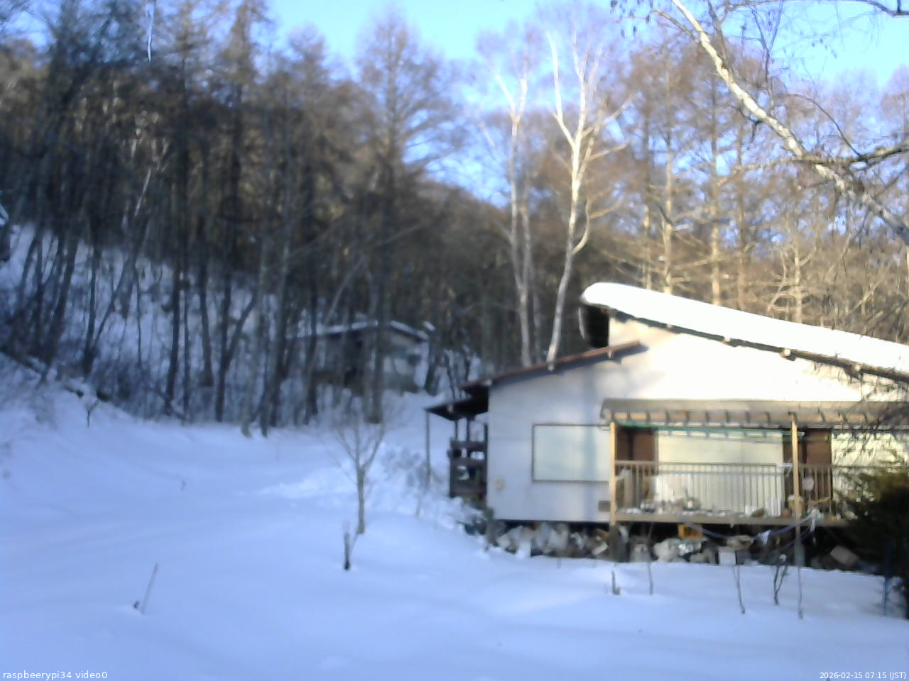 長野県菅平高原 ゆたか山荘 西側(坂上) 2026/02/15 07:15