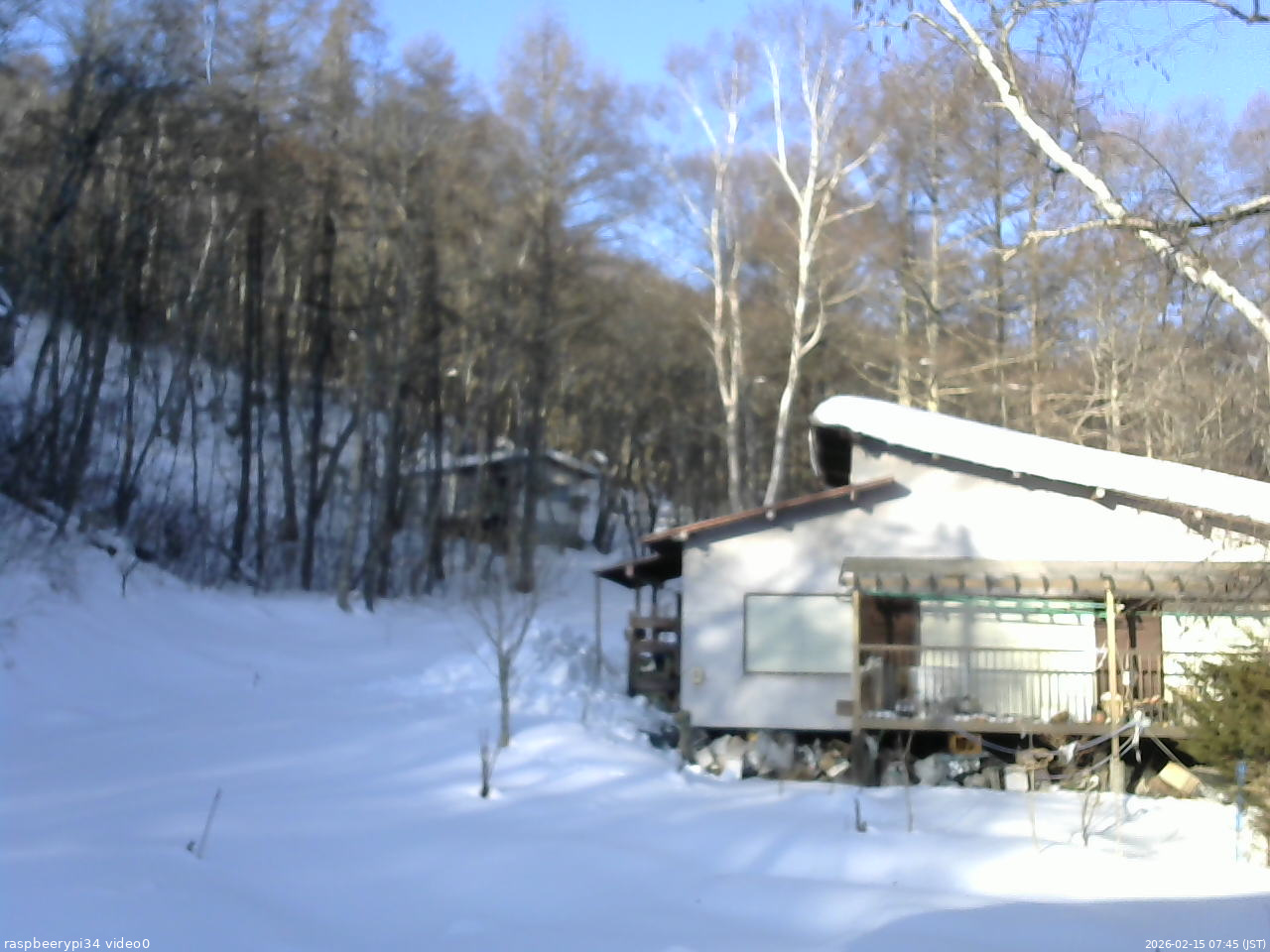 長野県菅平高原 ゆたか山荘 西側(坂上) 2026/02/15 07:45
