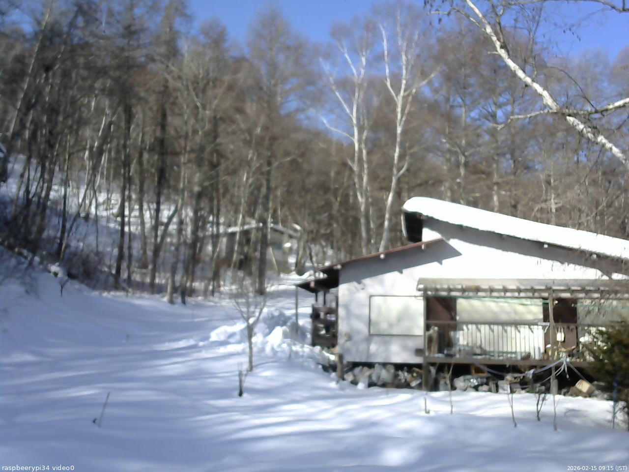 長野県菅平高原 ゆたか山荘 西側(坂上) 2026/02/15 09:15
