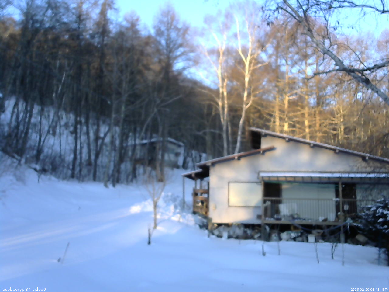 長野県菅平高原 ゆたか山荘 西側(坂上) 2026/02/20 06:45