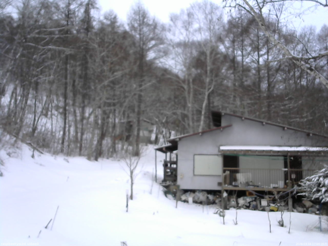 長野県菅平高原 ゆたか山荘 西側(坂上) 2026/03/04 17:00