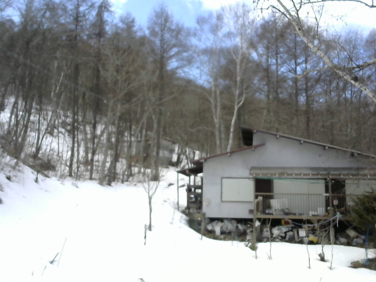 長野県菅平高原 ゆたか山荘 西側(坂上) 2026/03/08 12:45