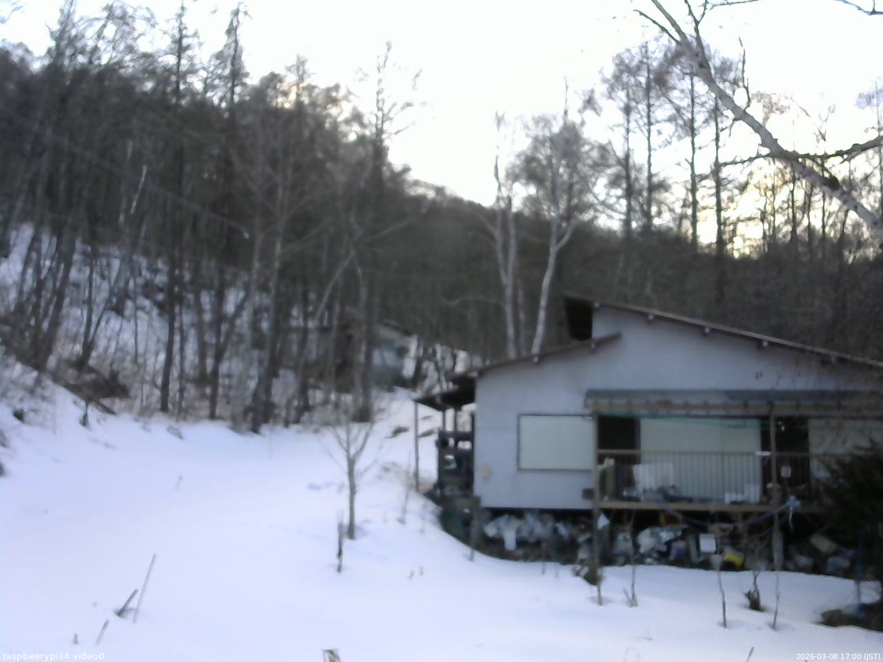 長野県菅平高原 ゆたか山荘 西側(坂上) 2026/03/08 17:00