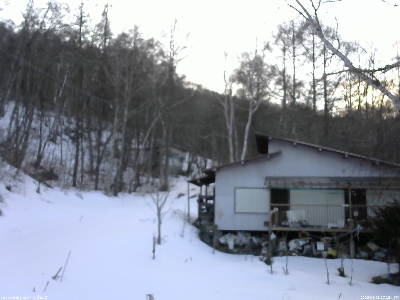 長野県菅平高原 ゆたか山荘 西側(坂上) 2026/03/08 17:15